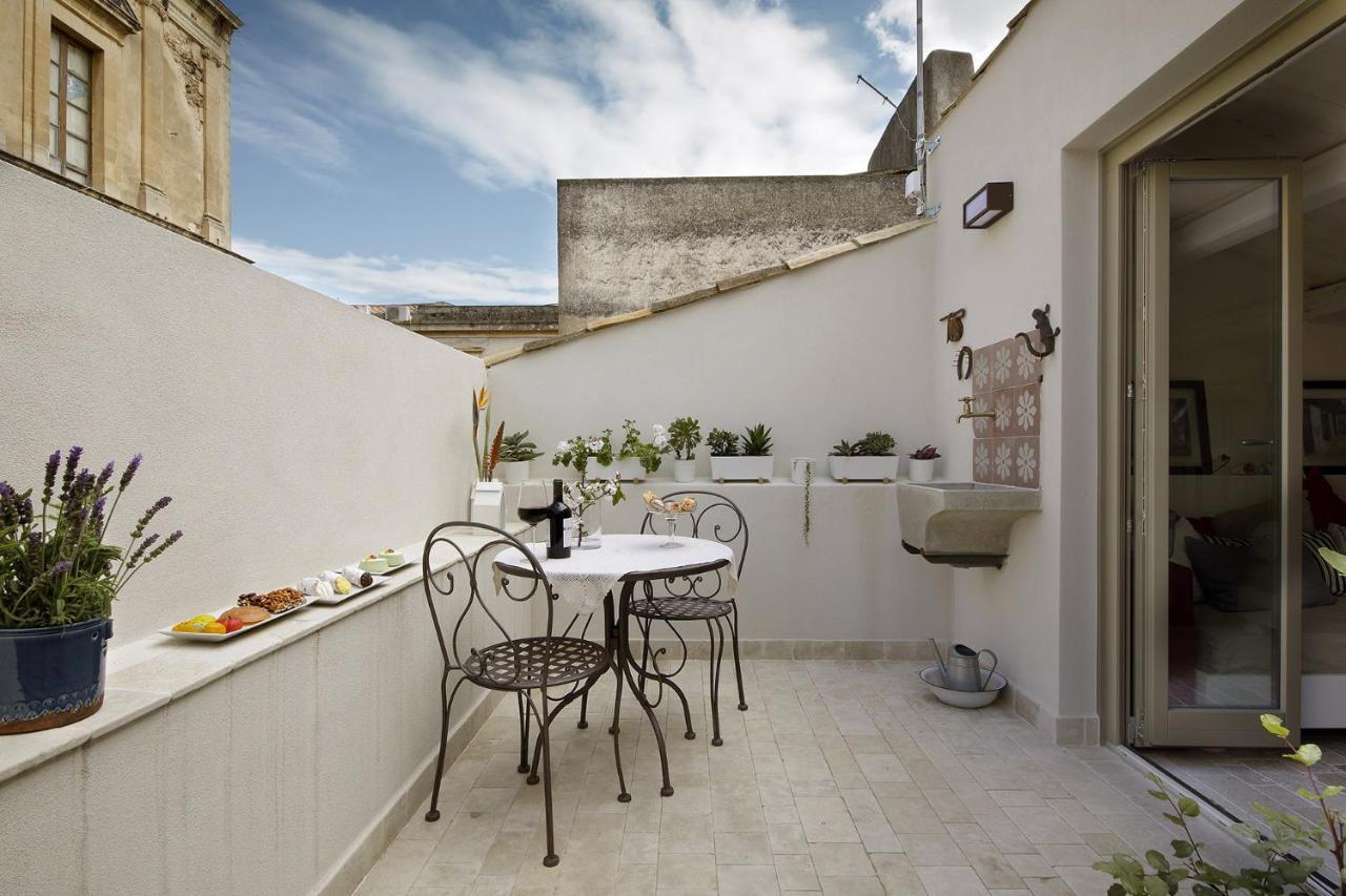 Nicotera Apartment Noto Eksteriør bilde